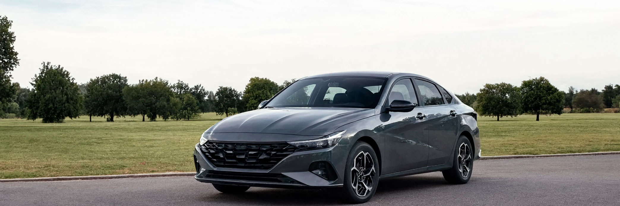 Rent Hyundai Elantra from Gurosun in Baku